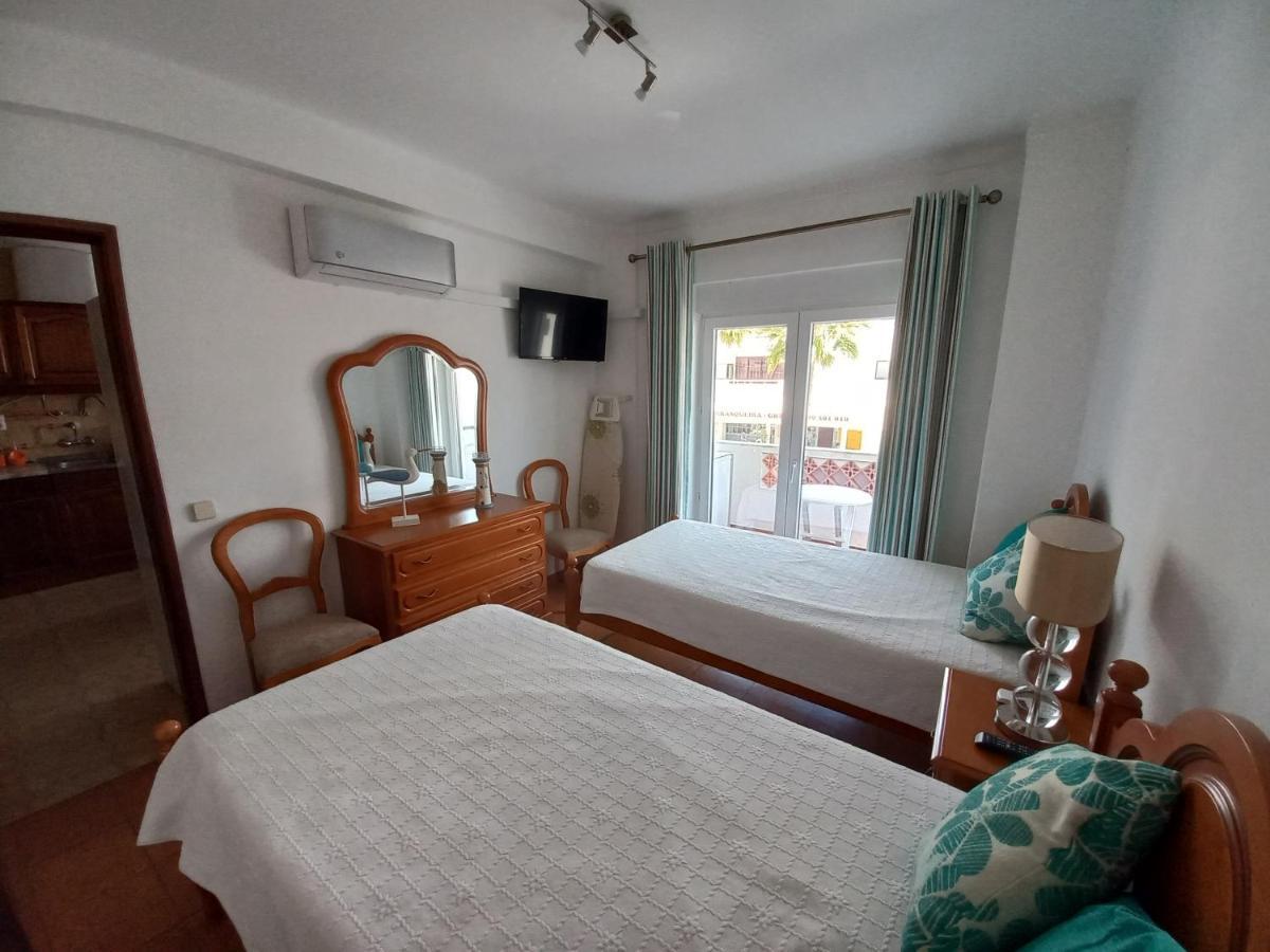 Regueiro Quarteira Beach Apartment Eksteriør bilde