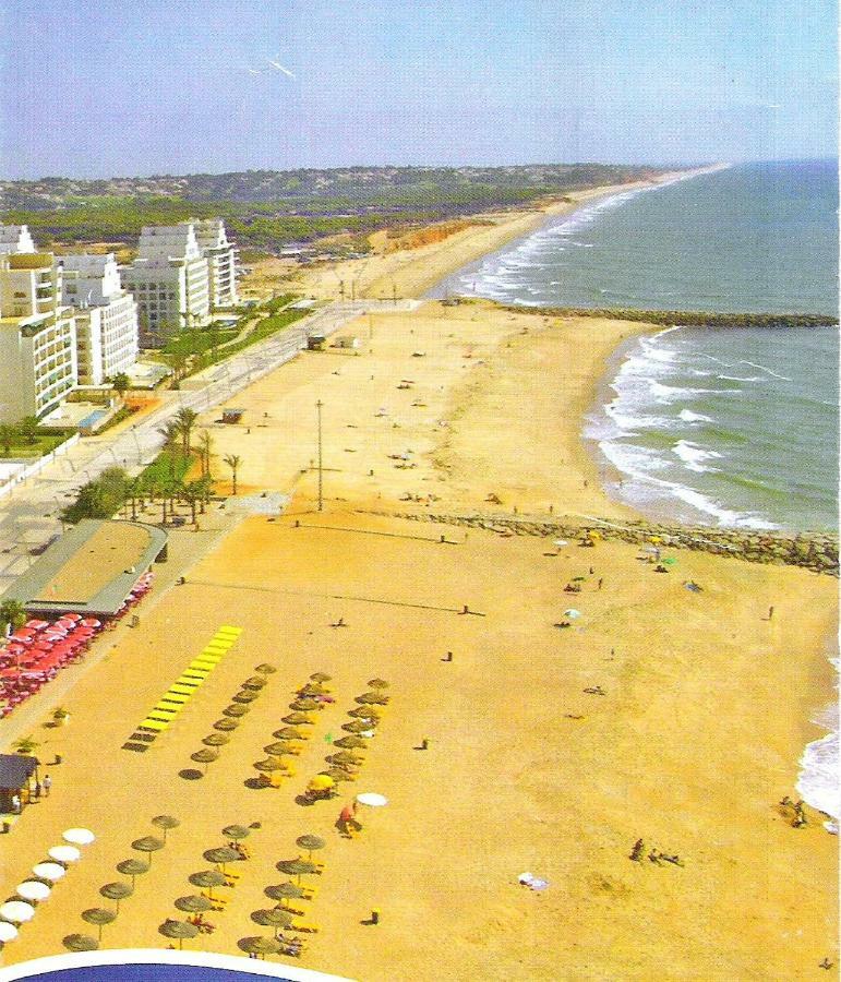 Regueiro Quarteira Beach Apartment Eksteriør bilde